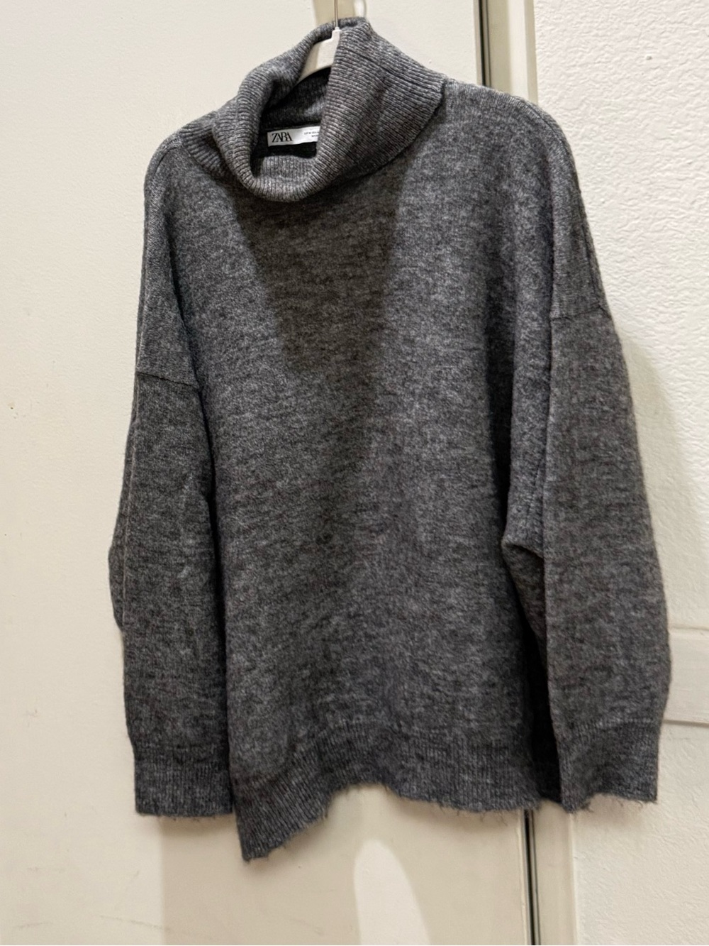 Zara wool cost Charcoal Turtleneck Women's Sweater medium